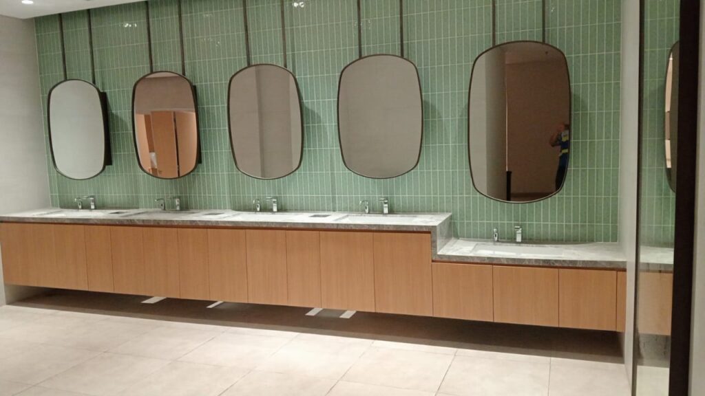 Desain Wastafel Toilet Mall 23 Paskal Shopping Center